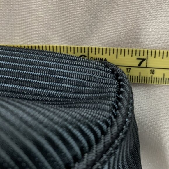 Armani Large Shoulder Bagbag - Picture 4 of 6